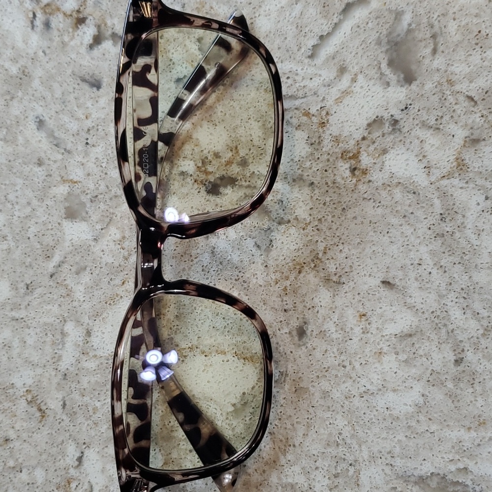 Blue light glasses
